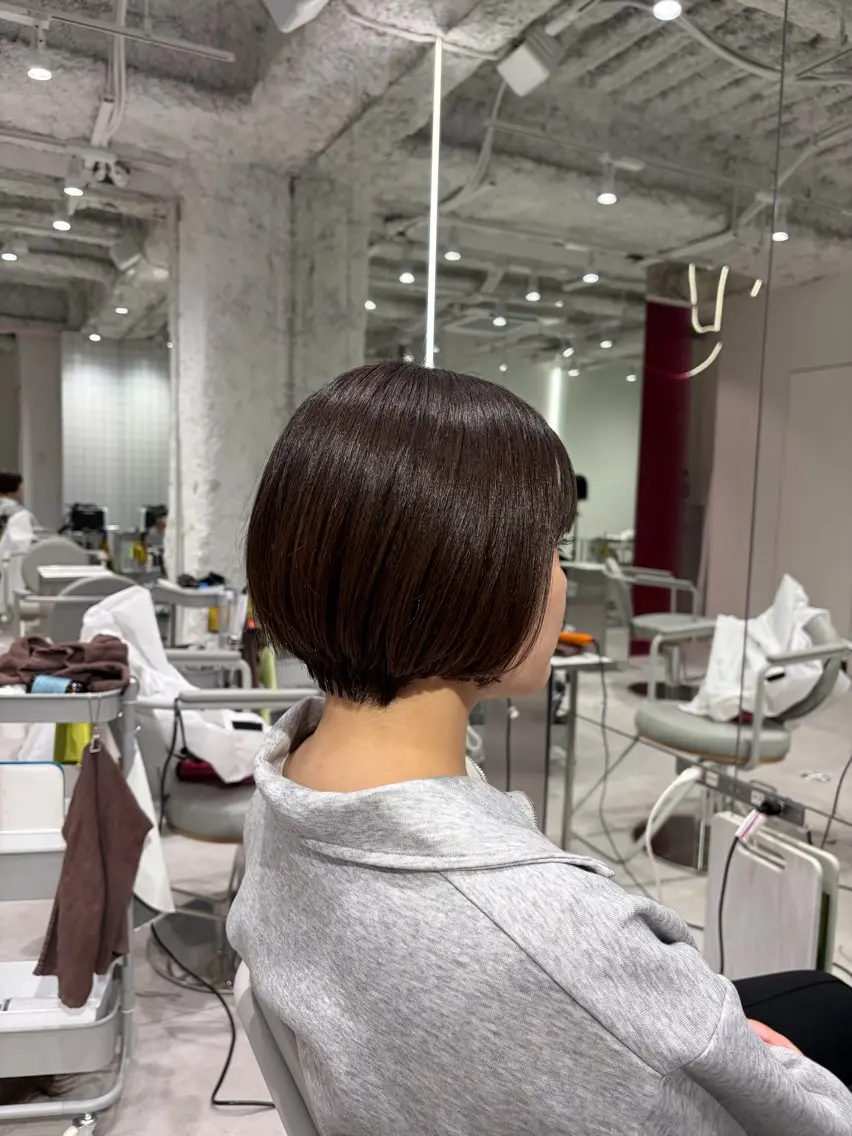 ショート ショートボブ ボブ ショートヘア レイヤー♡ 石川優奈のヘアスタイル