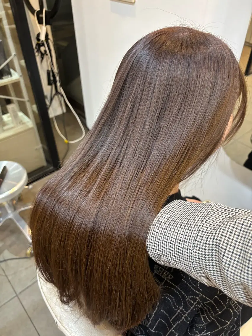 ヘアカラー トリートメント サカウエ 透明感カラー🫧のヘアスタイル