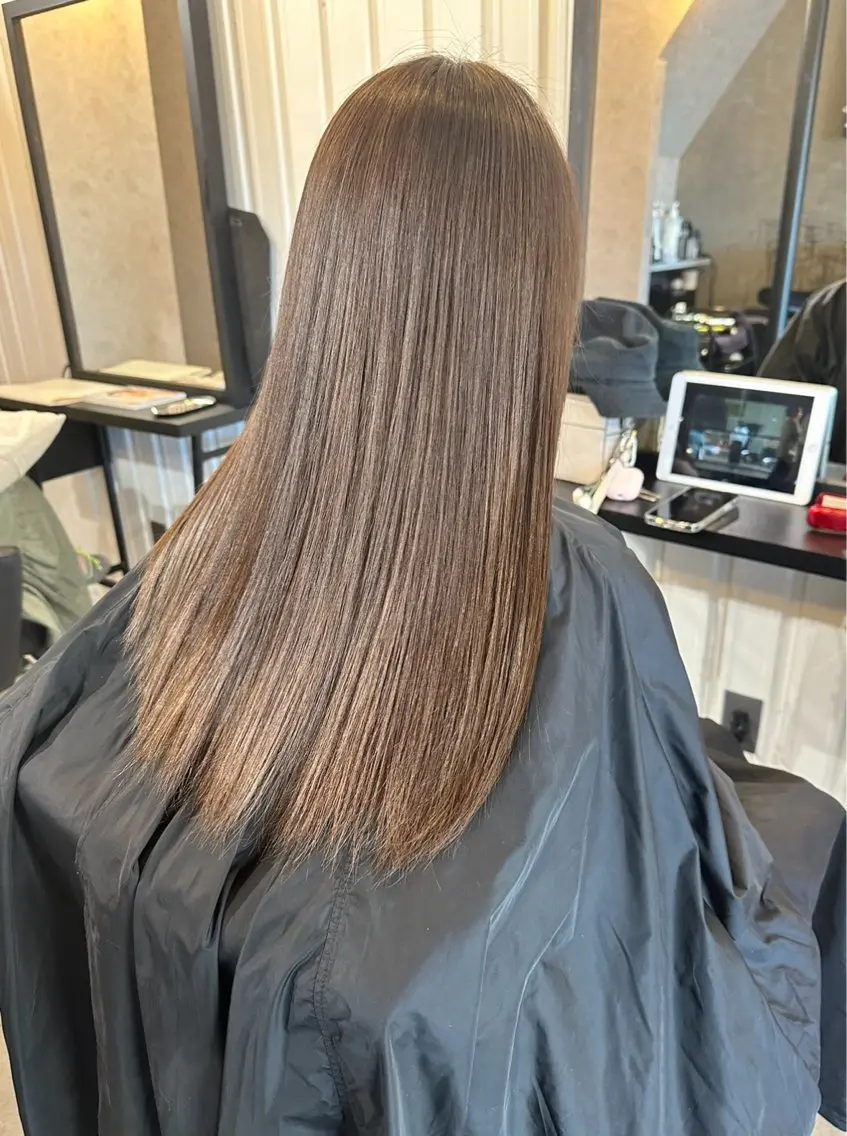 ロング カラー ブラウンカラー ショコラブラウン 森本 笑のヘアスタイル