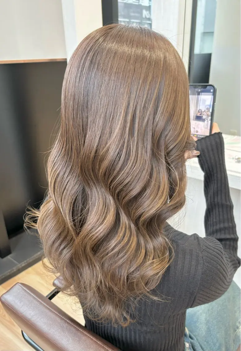 ロング パーマ 韓国風ヘア デジタルパーマ カット パーマ トリートメント 【艶カラー】 STYLE 和泉俊希のヘアスタイル