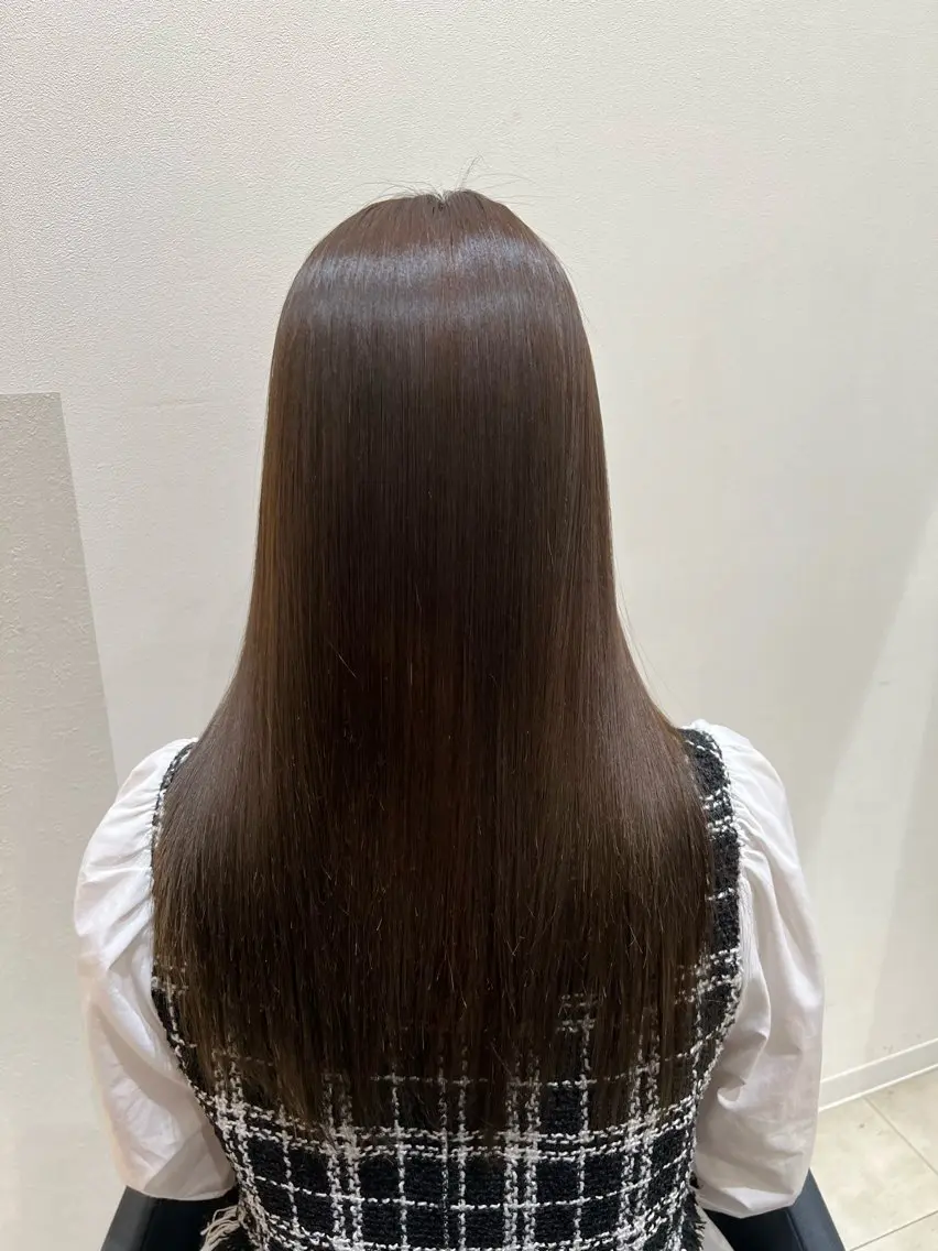 【minimo限定価格⭐️】カット✂️➕カラー🩵➕酸性ストレート✨の写真