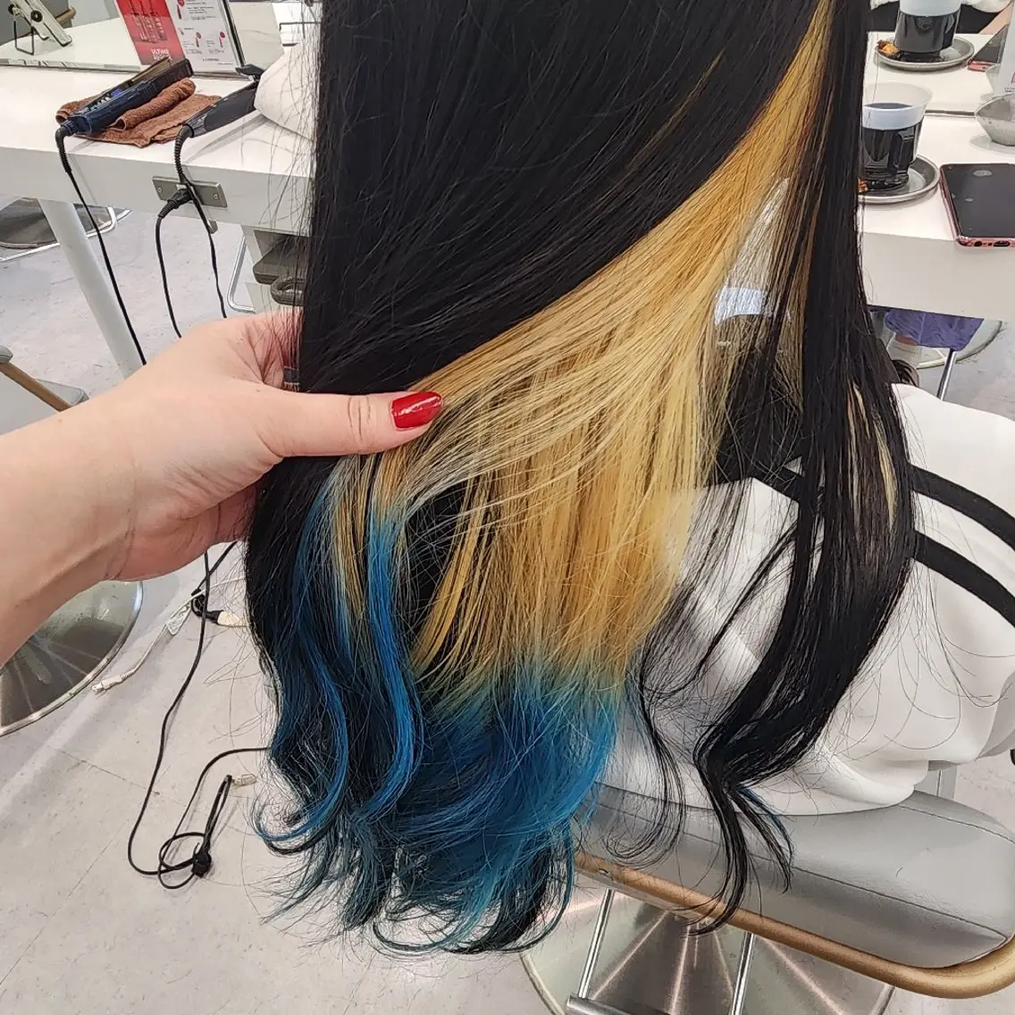 ロング カラー ヘアカラー トリートメント 推しアニメカラー🌈 ツヤ透明感カラー🦄のヘアスタイル