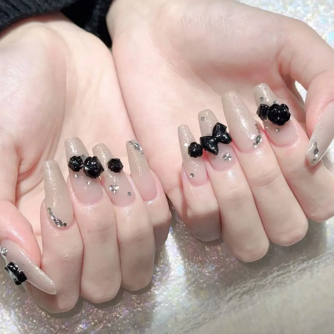 ネイル ハンドネイル Queens ひなのネイルデザイン