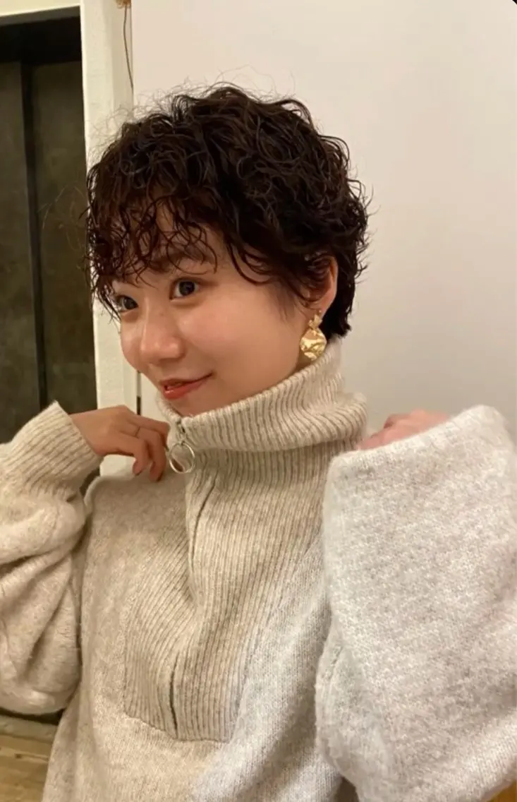 ショート パーマ ミディアムパーマ🌀 あきとのヘアスタイル