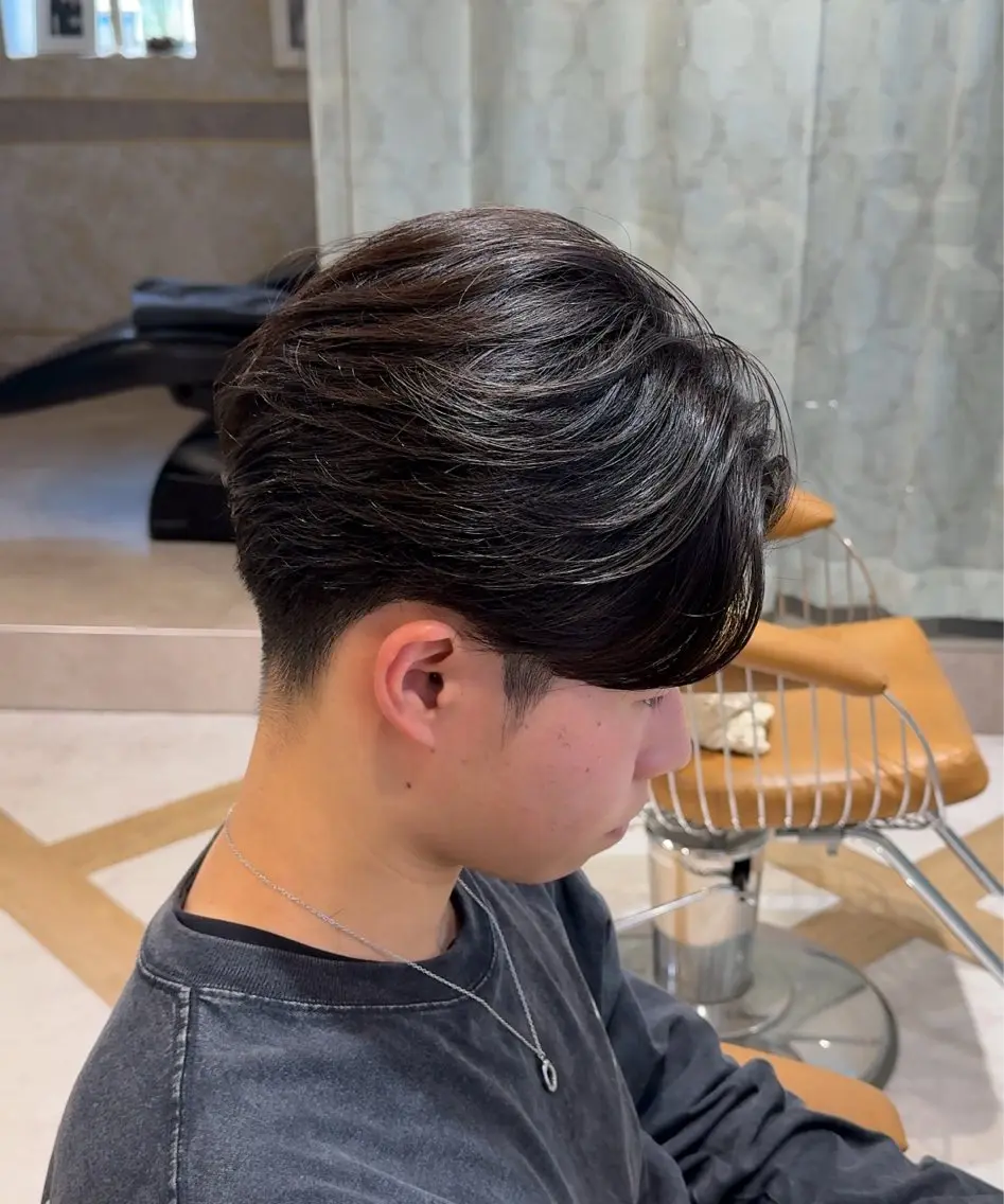 ミディアム パーマ メンズ カット 縮毛矯正 トリートメント ハクヤ心斎橋 パーマ/縮毛矯正のヘアスタイル