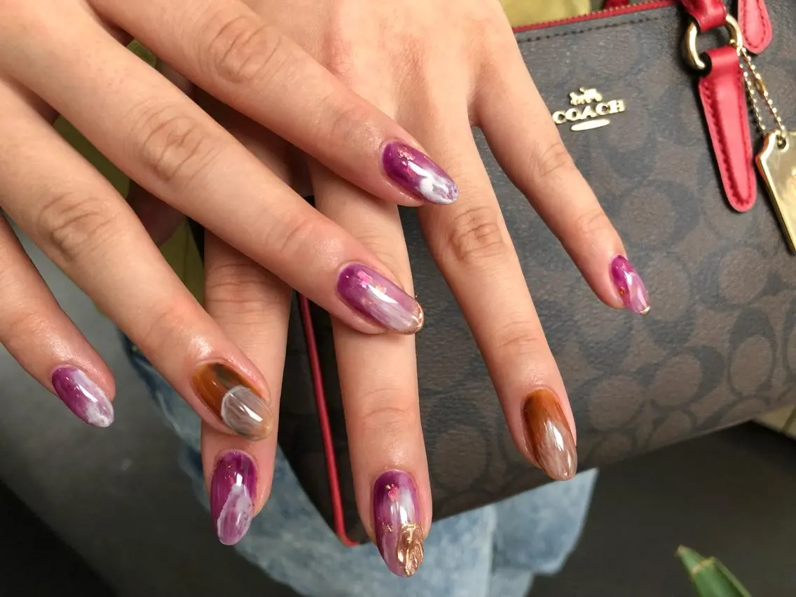 ネイル ニュアンスネイル パープル ハンドネイル ハンドケア le'a moe KONAMIのネイルデザイン