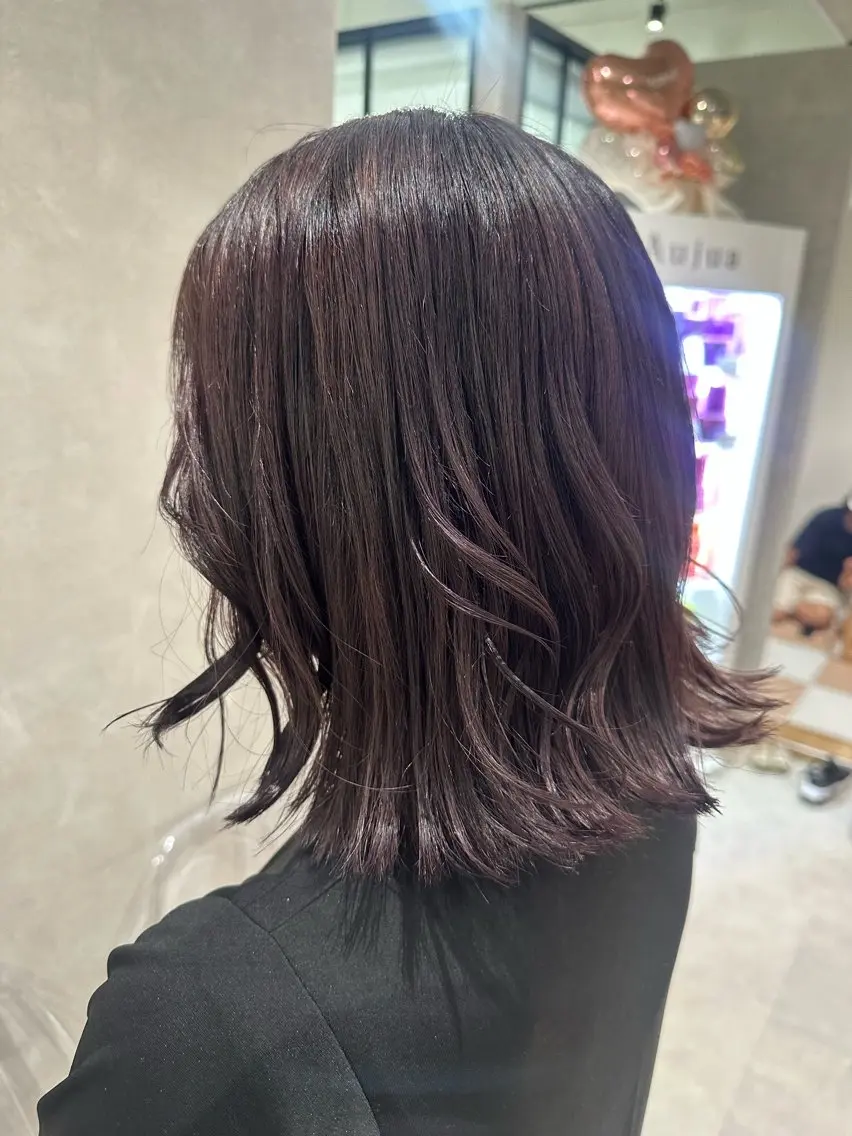 ミディアム カット ヘアカラー トリートメント 小寺 唯希のヘアスタイル