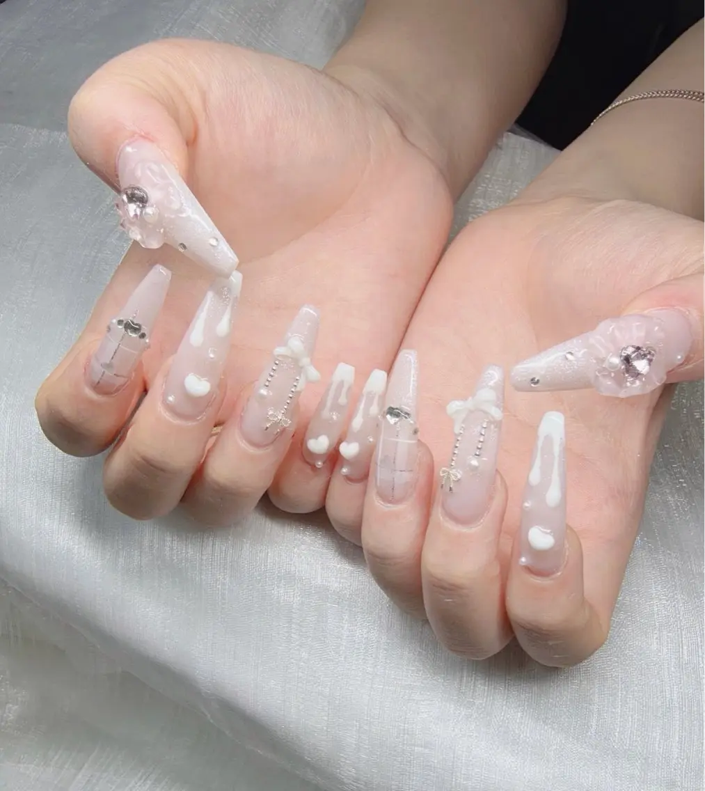 ネイル ハンドネイル Lee Nailsのネイルデザイン