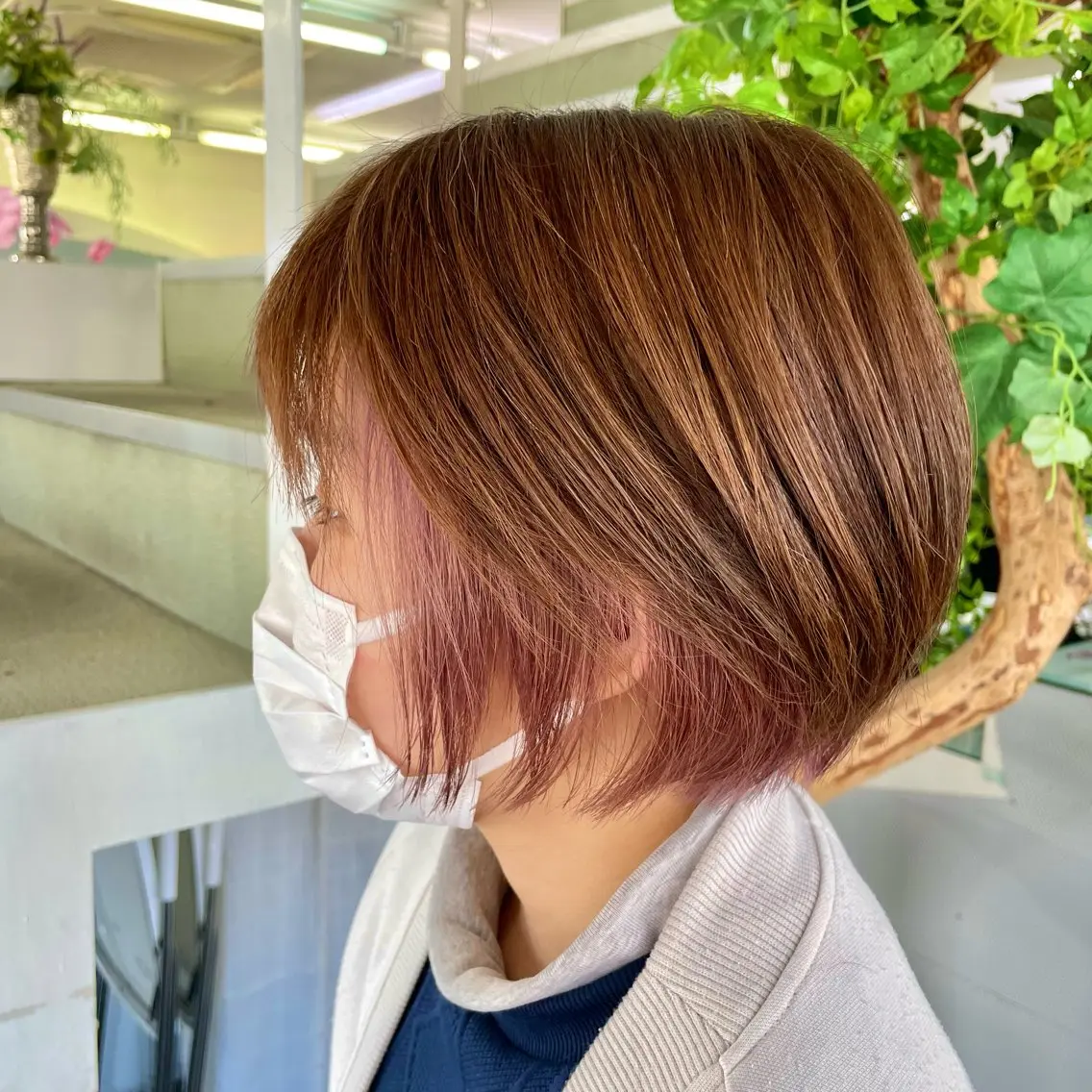 ショート カラー パープルカラー カット ヘアカラー 山田 里美のヘアスタイル