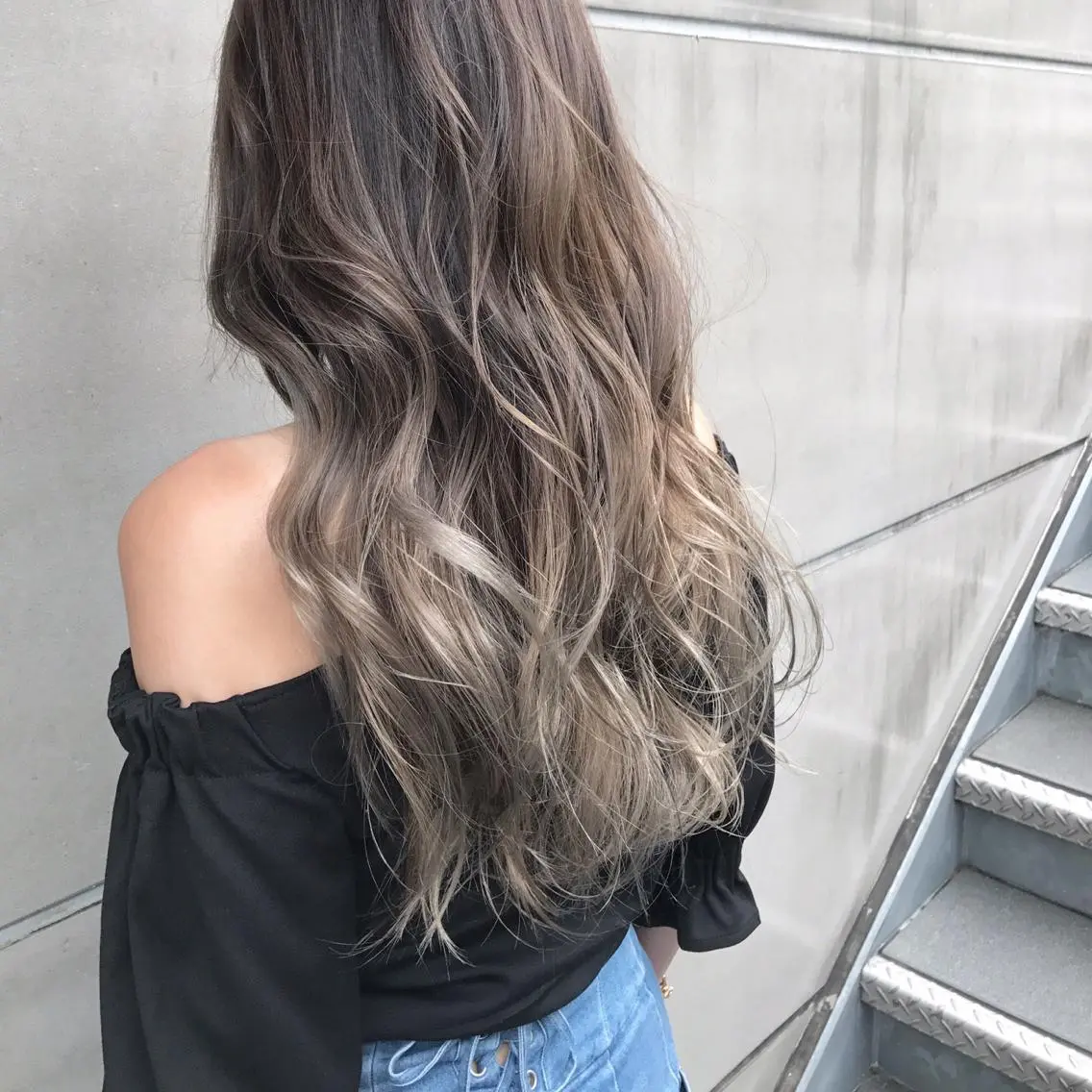 ロング カラー バレイヤージュ ブリーチ デザインカラー ハイライトカラー ハイライト 【渋谷で人気】艶髪× 髪質改善/ツヤカラーのヘアスタイル