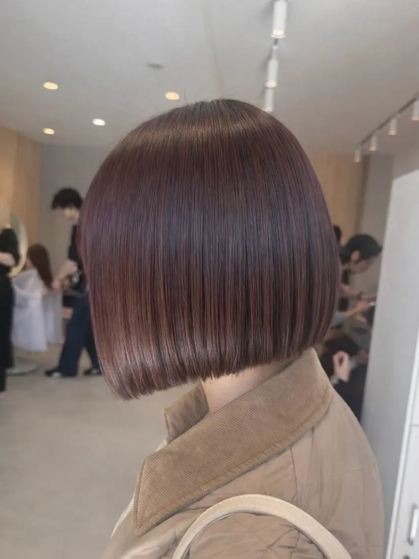 ショート カラー 𝘀𝗮𝗲 ⑅*/ 艶髪/ショートボブのヘアスタイル