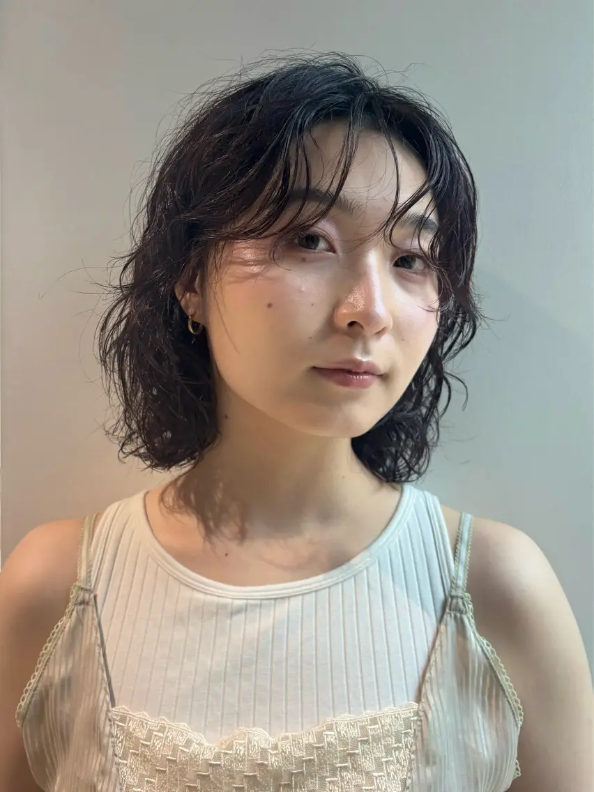 ミディアム パーマ ミディアムパーマ カット パーマ 佐藤 芽依のヘアスタイル