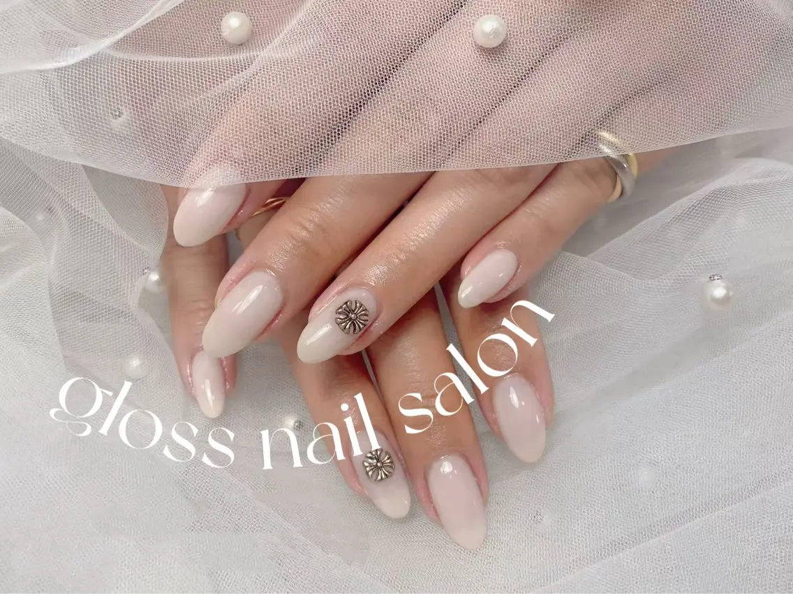 ネイル miho🍎 Gloss nailのネイルデザイン
