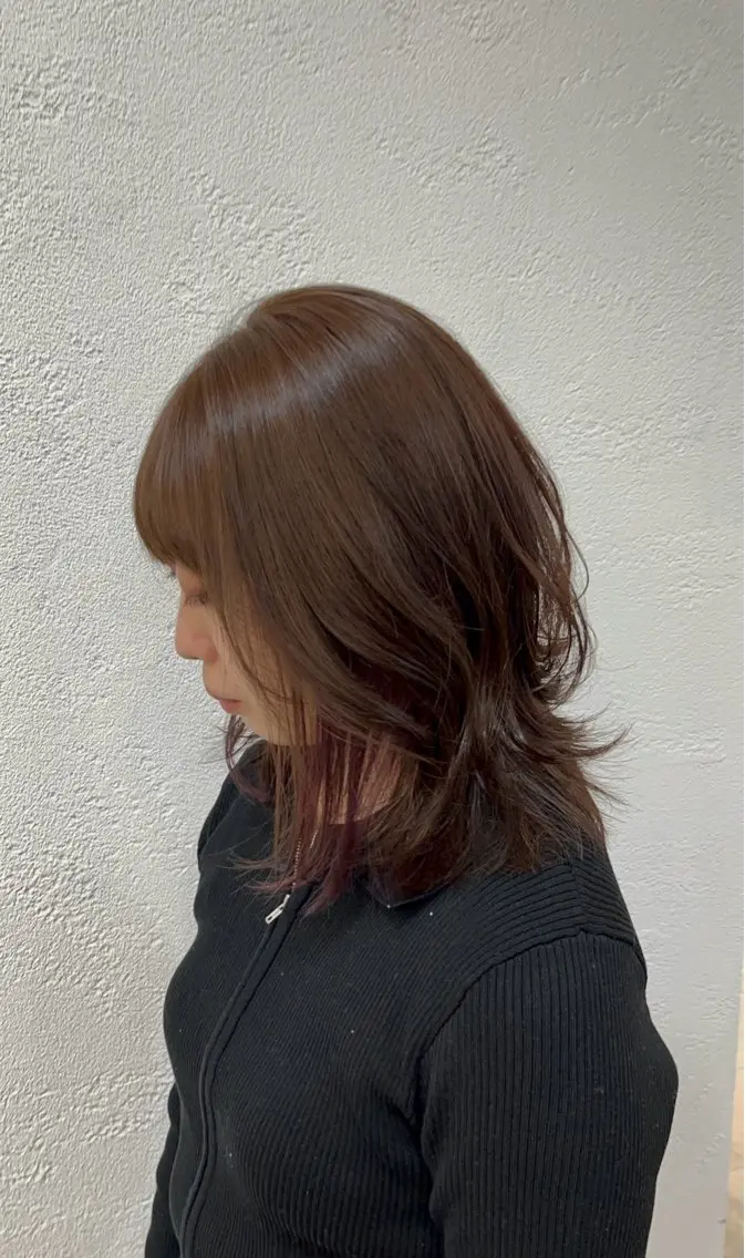 ミディアム レイヤーカット 山本 梨華のヘアスタイル