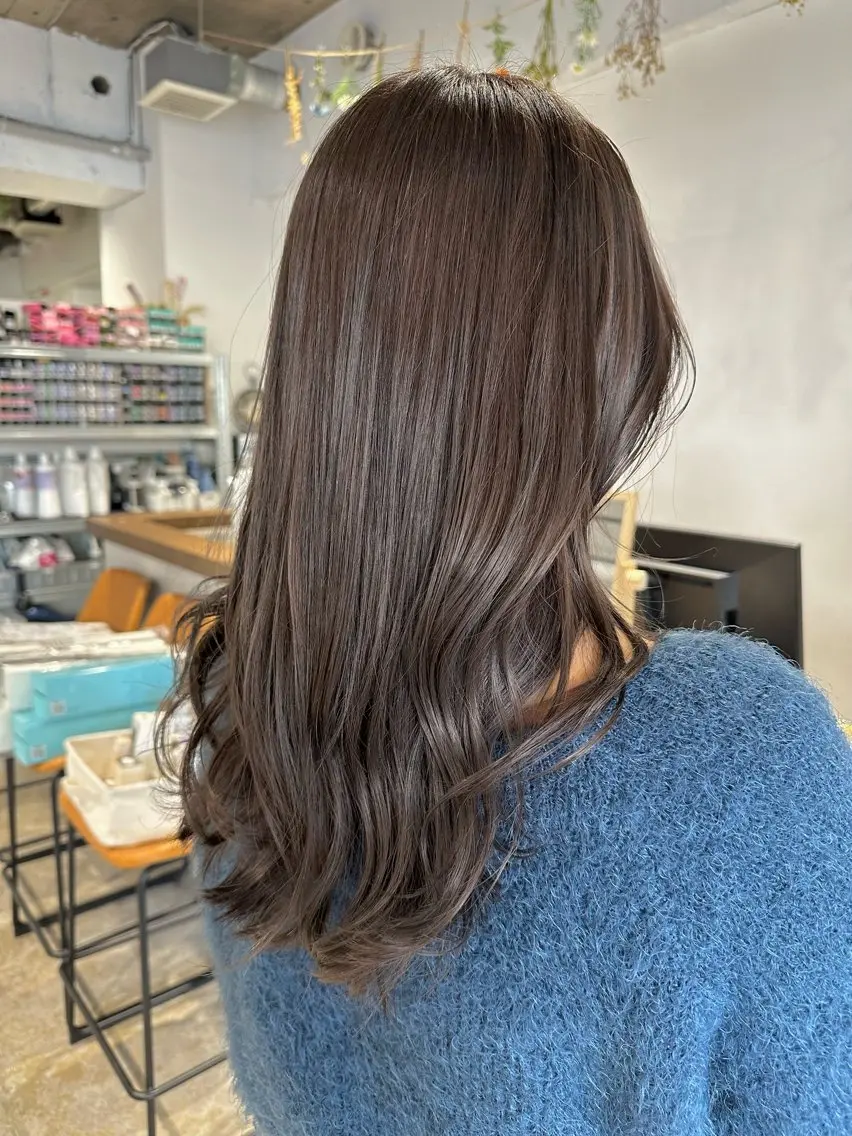 セミロング カラー ヘアアレンジ ブリーチ グレージュ ブリーチなしカラー ヘアカラー トリートメント 落合　眺 (オチアイ　ノゾミ)のヘアスタイル