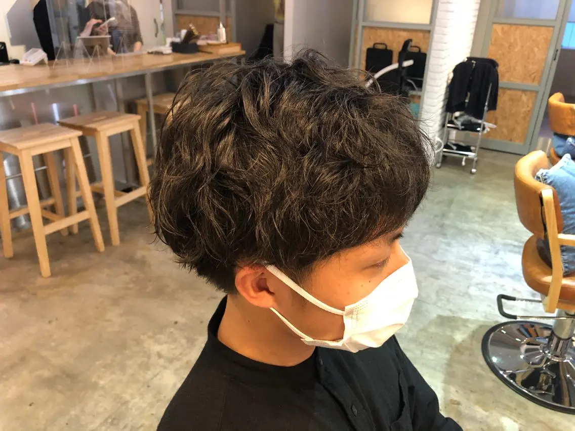 パーマ メンズ カット✂️カラー🌈 はお任せ✨ 芳賀 要のヘアスタイル