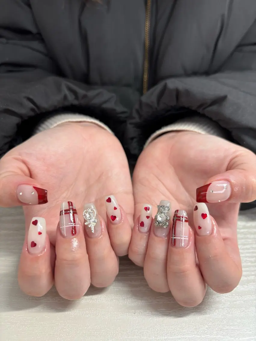 ネイル I pinknail 韓国風·持ち込み専門のネイルデザイン