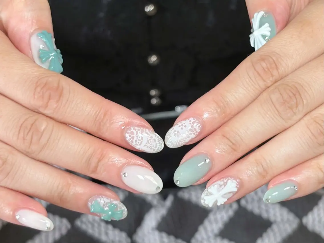 ショート ハンドネイル Aura nail 🍐💫のネイルデザイン