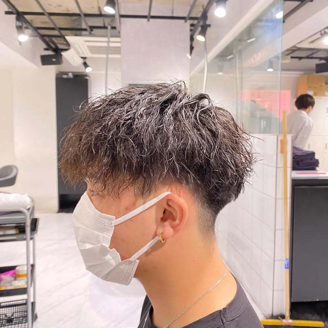 ミディアム カラー パーマ ヘアアレンジ キッズ ネイル マツエク・マツパ アイブロウ メンズの天才 ツバサのヘアスタイル