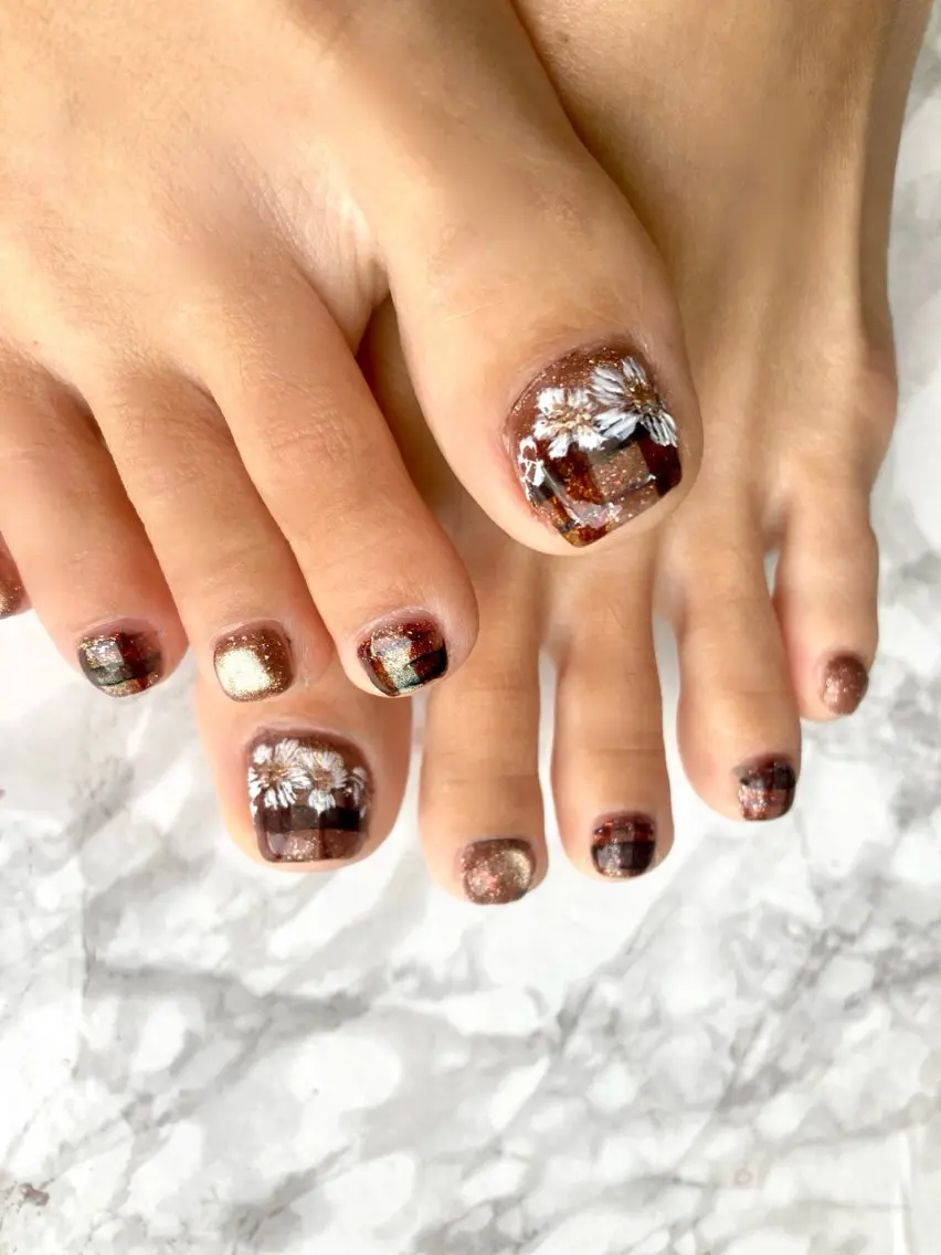 ネイル アートネイル フラワーネイル フットネイル フットネイル nail salon アルストロメリアのネイルデザイン