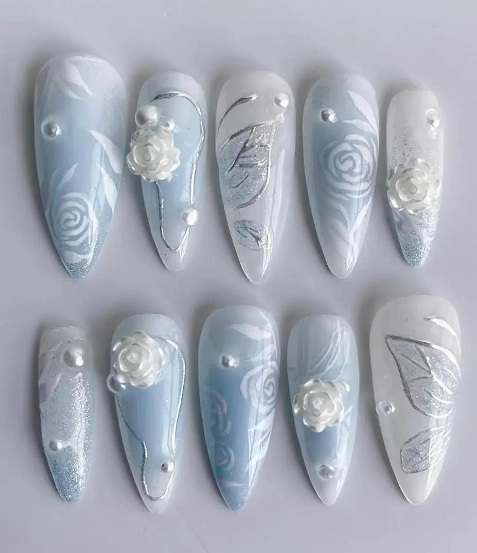 ネイル オーロラネイル チークネイル 桜ネイル 長さ出し ジェルネイル YUYI.nail salonのネイルデザイン
