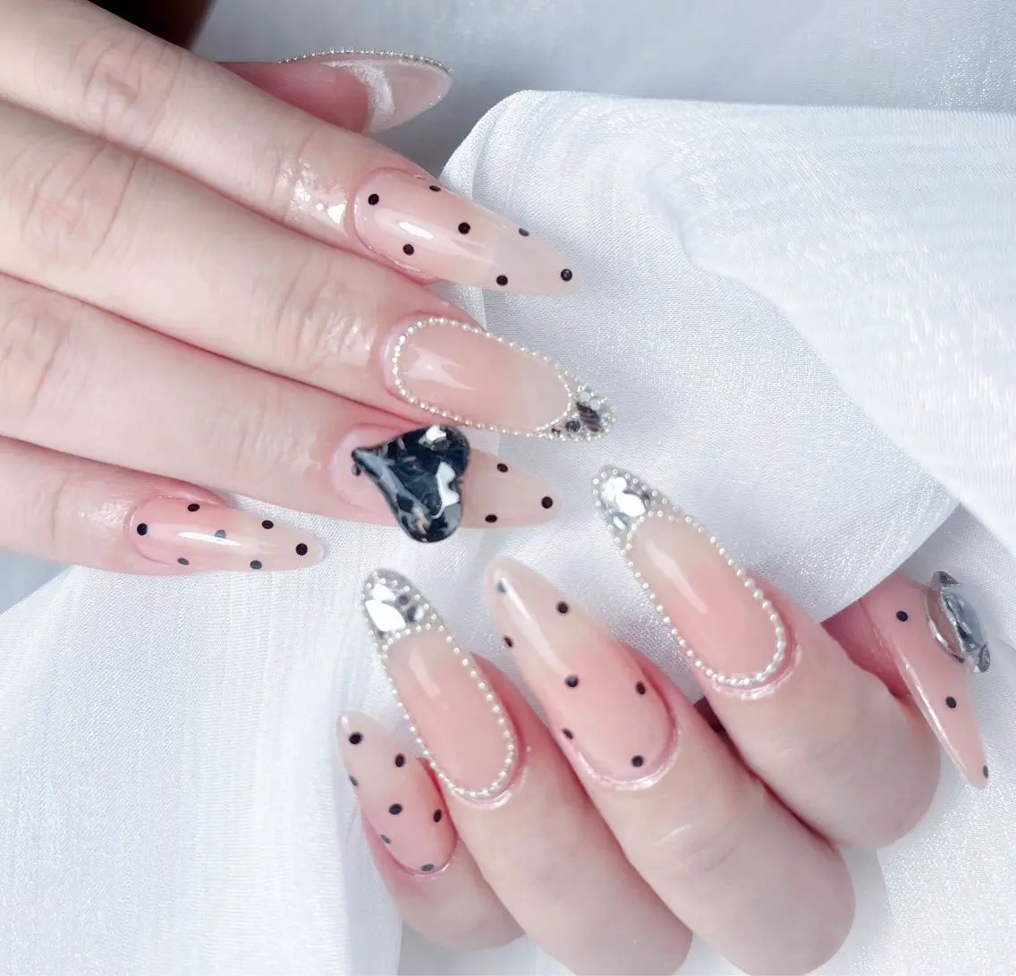 ネイル ハンドネイル M 🌷Nail 長さだし専門店のネイルデザイン