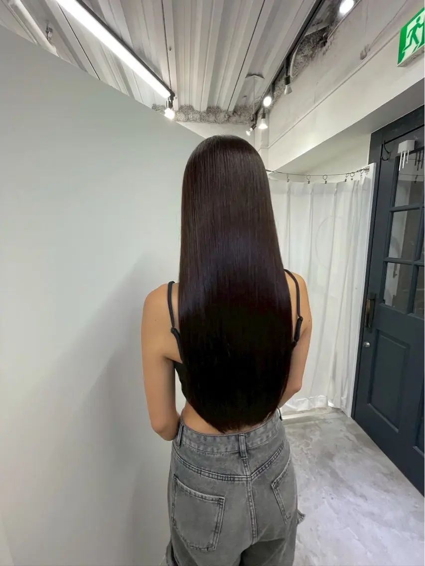 ロング カラー 八幡 空乃のヘアスタイル