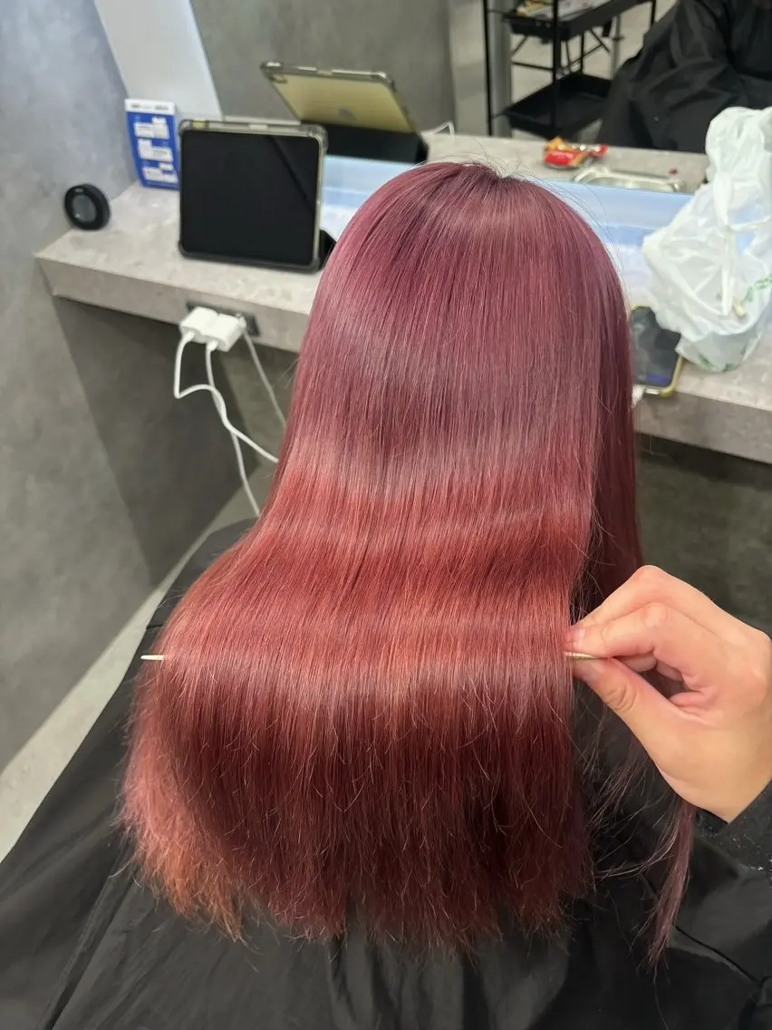 カラー ヘアカラー 伊藤 陽菜のヘアスタイル