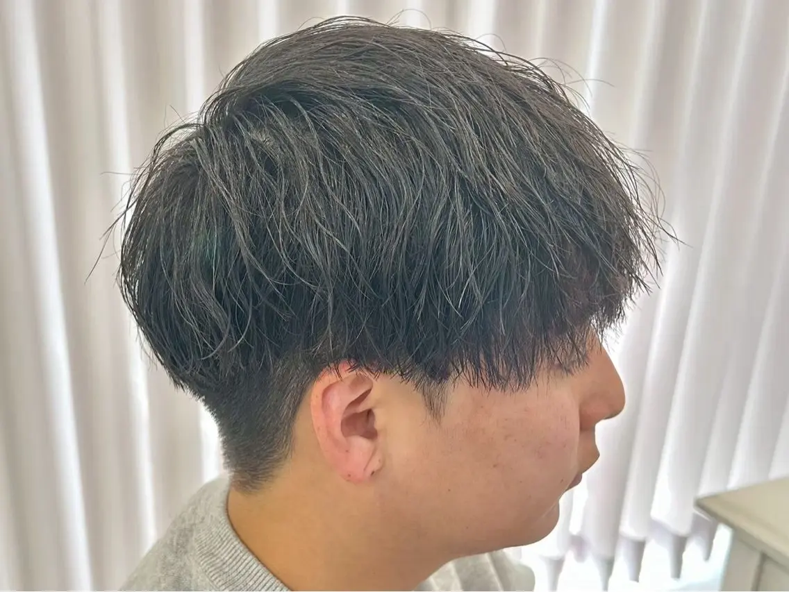 ショート センターパート 韓国ヘア・綾也のヘアスタイル