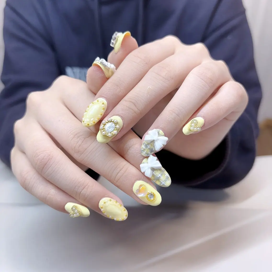 ネイル 成人式 フレンチネイル ジェルネイル グラデーション 卒業式 ハンドネイル Rika Nail ellaのネイルデザイン