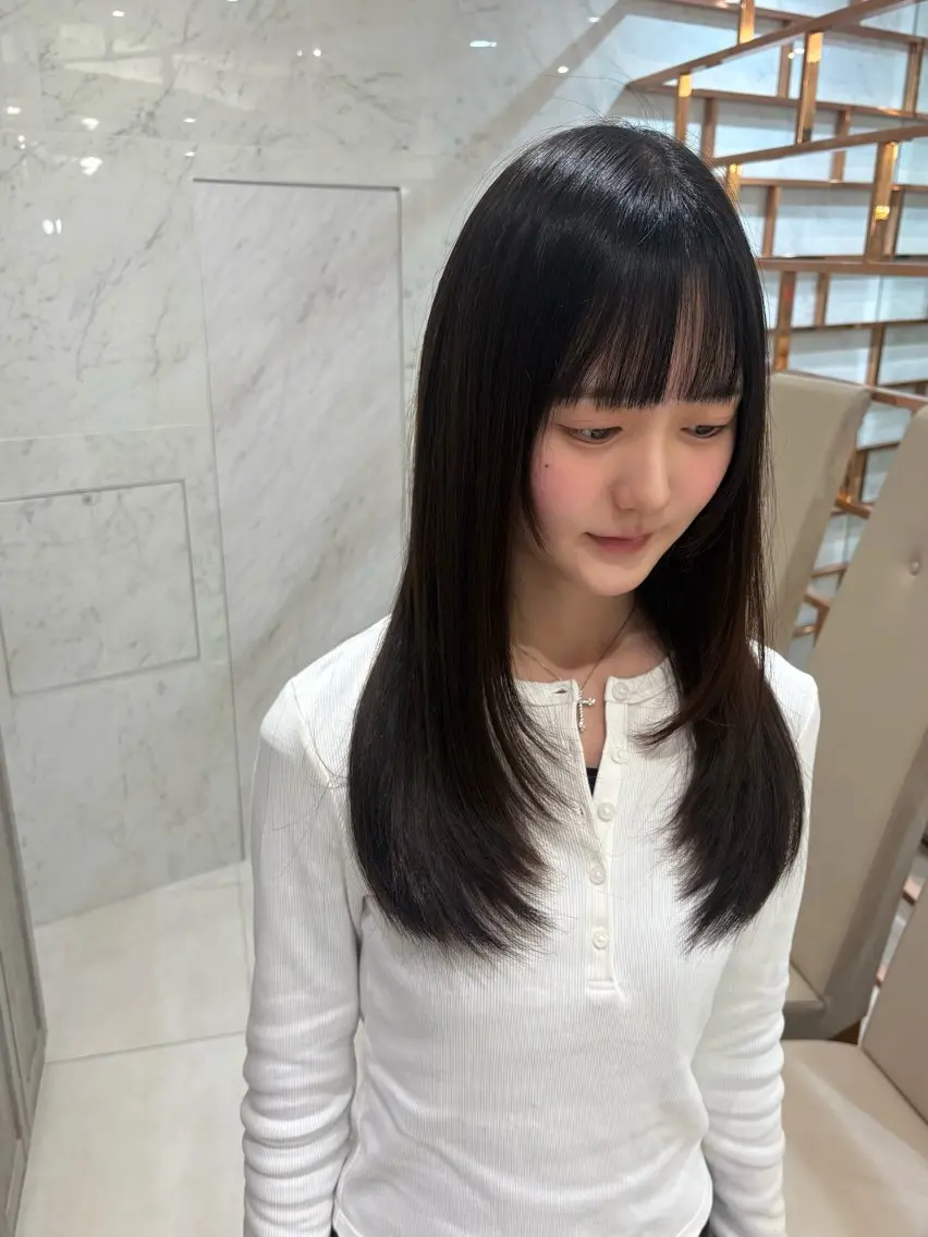 ロング 顔まわりレイヤー 顔周りカット レイヤーカット ロング カット トリートメント ✧HINA✧ 韓国風/レイヤーのヘアスタイル