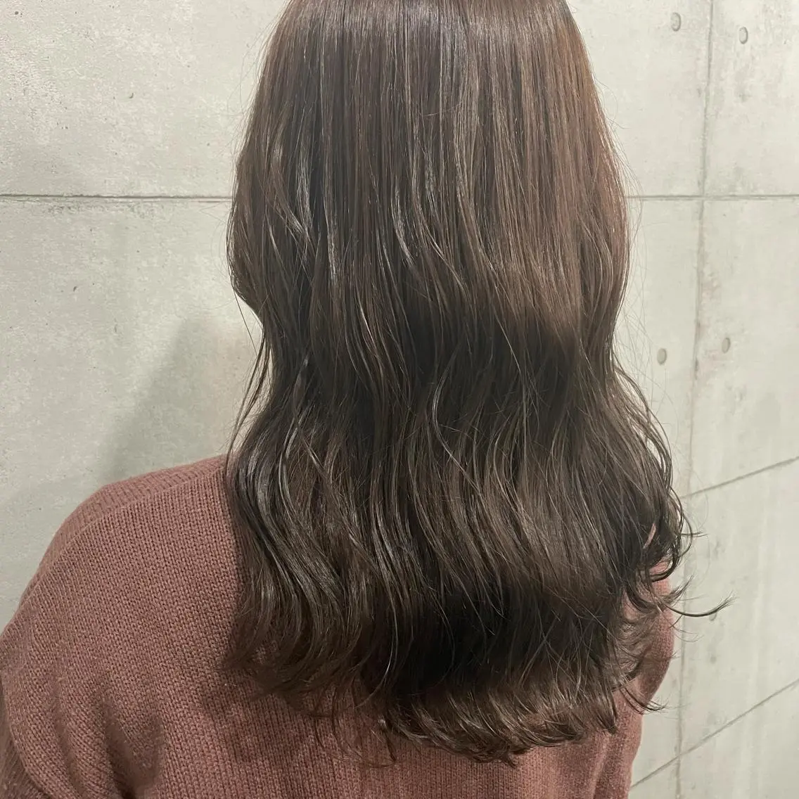 ミディアム カラー パーマ ヘアアレンジ メンズ キッズ ネイル マツエク・マツパ 切りっぱなしヘアボブ ミディアムヘアRYOのヘアスタイル