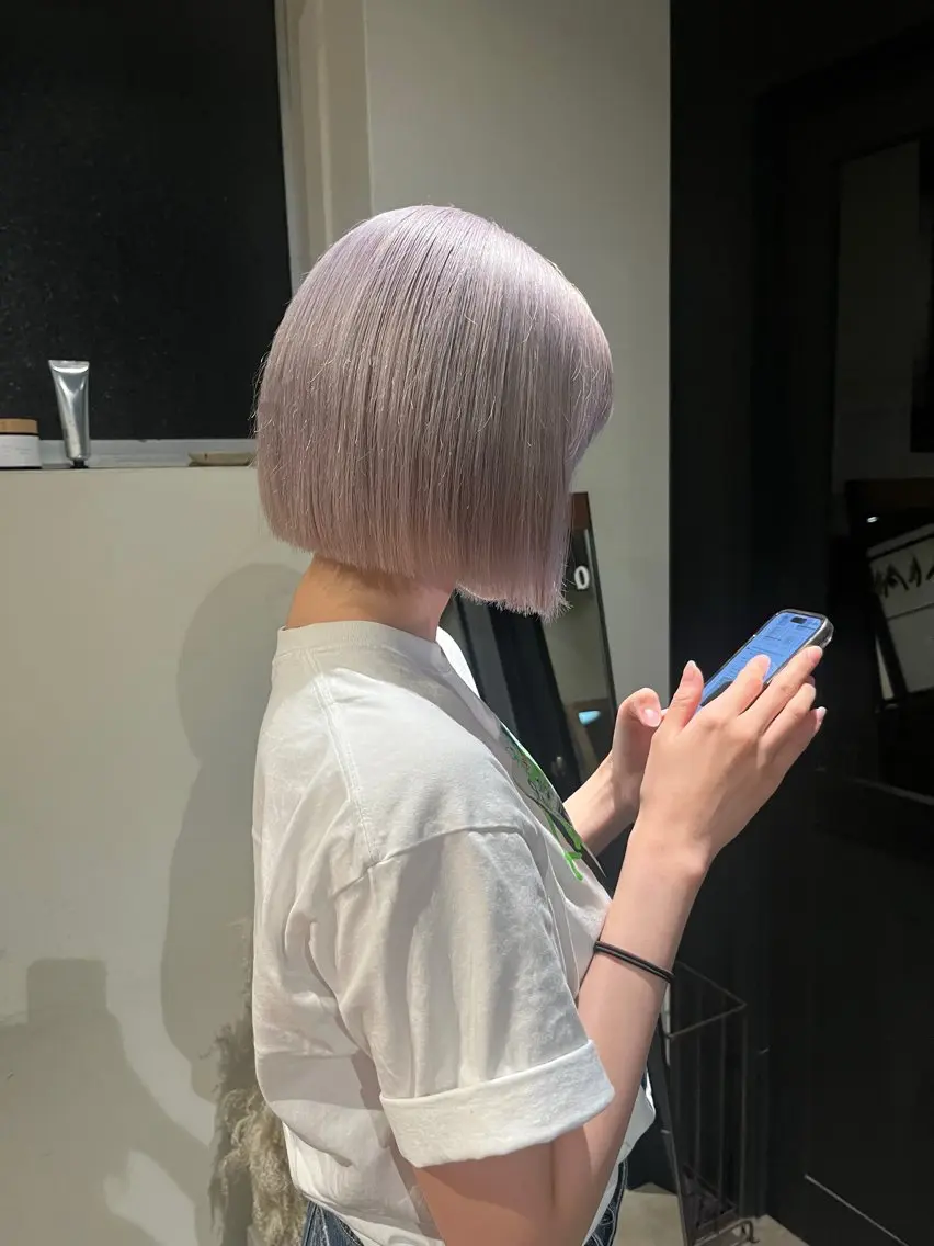 ショート miyabi🌙 /ボブ/艶カラーのヘアスタイル