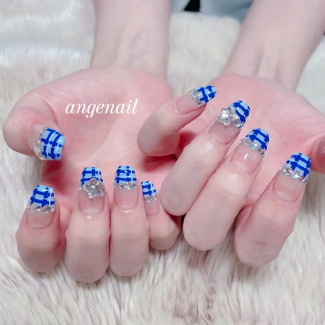 ネイル ハンドネイル オーナーネイリスト MAKIのネイルデザイン