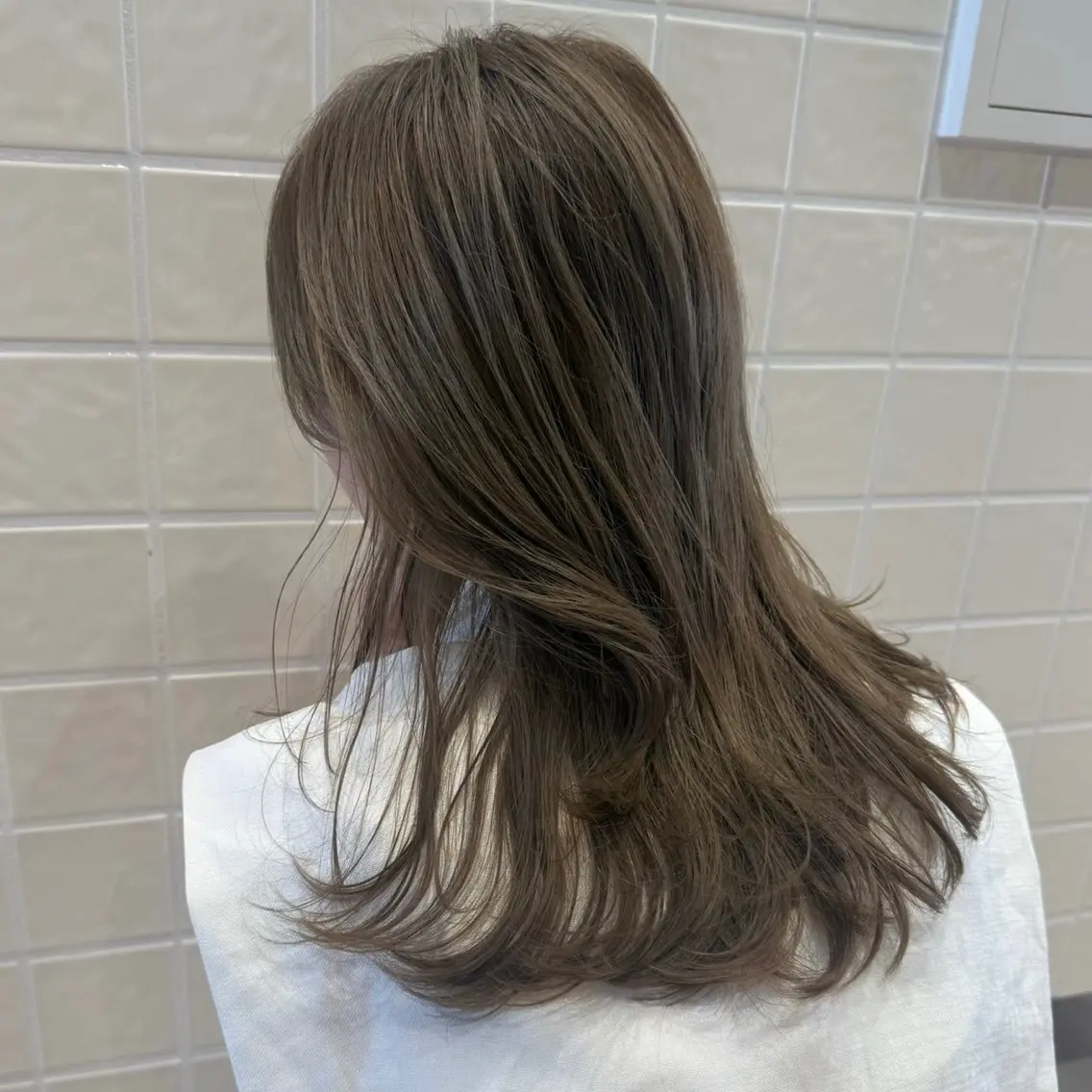 カラー ブリーチ ブリーチなしカラー ハイトーン／暖色 👩🏼HONOKAのヘアスタイル