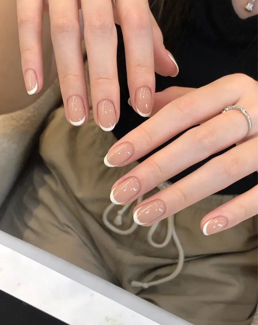 💅フレンチネイル(ベースなし)🌺【ジェルオフ/ケア込み】の写真