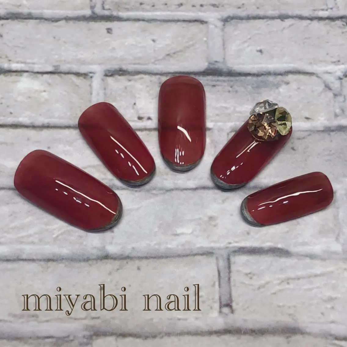 ネイル フレンチネイル シルバー ストーンネイル miyabi nail 桂川駅近くのネイルデザイン