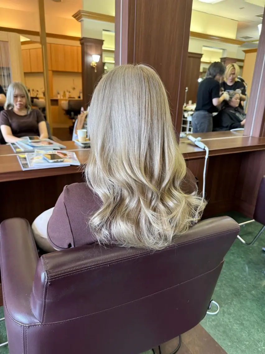 セミロング 河原 智如のヘアスタイル