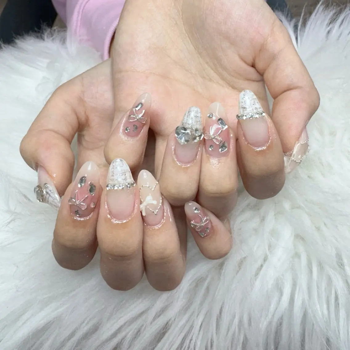 ネイル ハンドネイル 🎀nana🫧 ワンホンネイル🎀のネイルデザイン