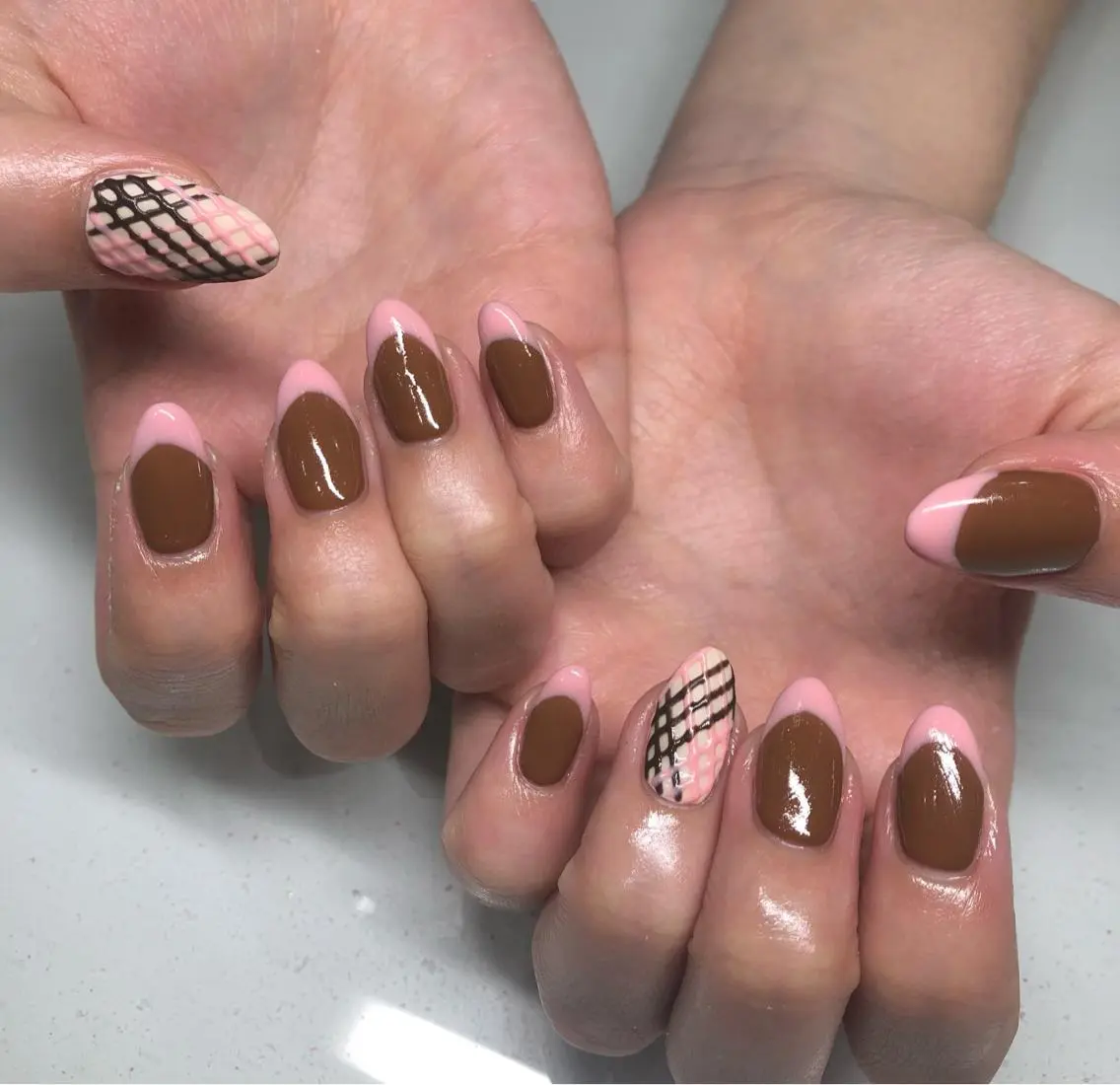 ネイル ブラウン フレンチネイル マットネイル ピンク バレンタイン いちじゅう あおいのネイルデザイン