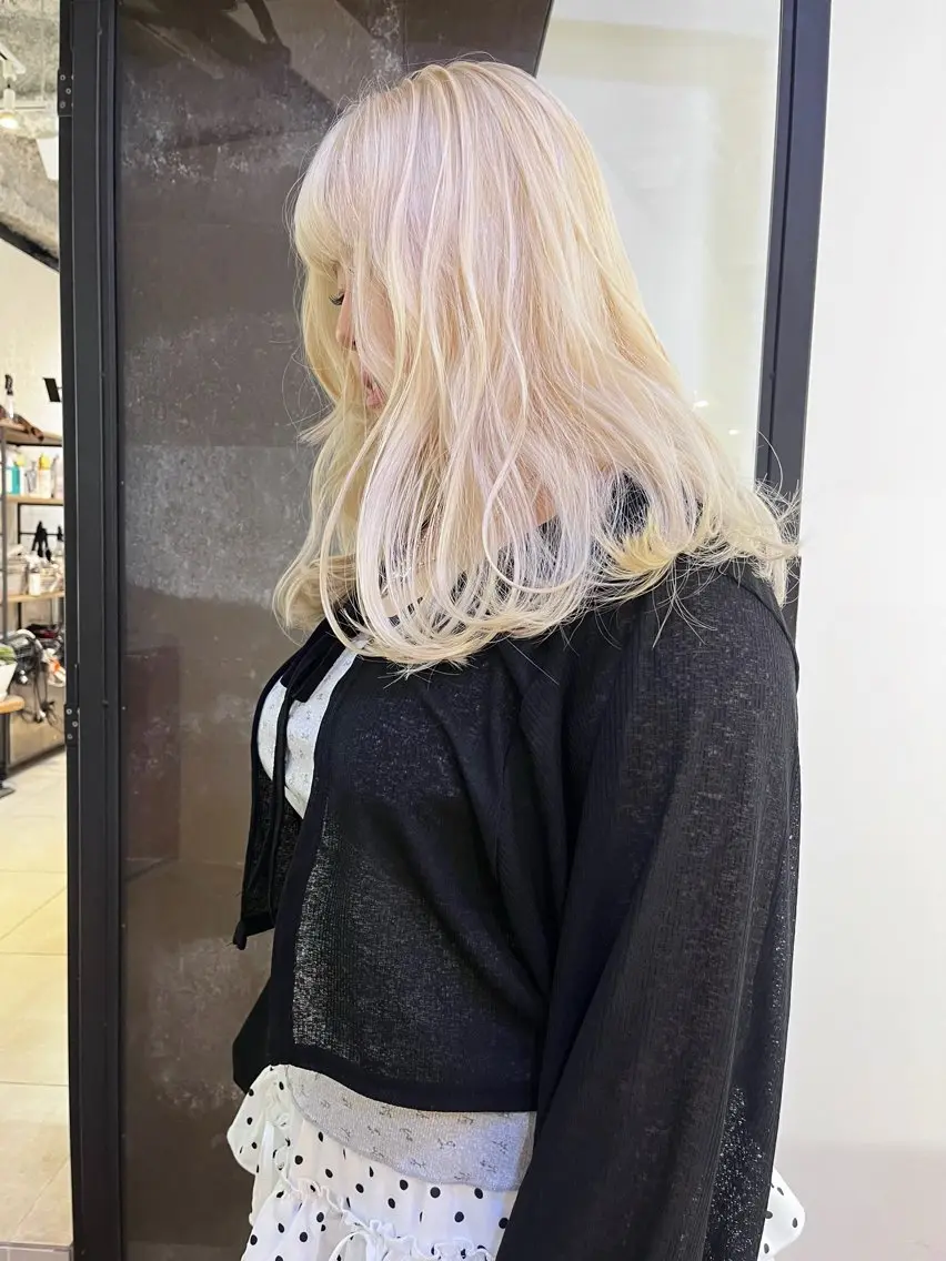 ロング カラー ハイトーンカラー ヘアカラー 友輝 /札幌美容師のヘアスタイル