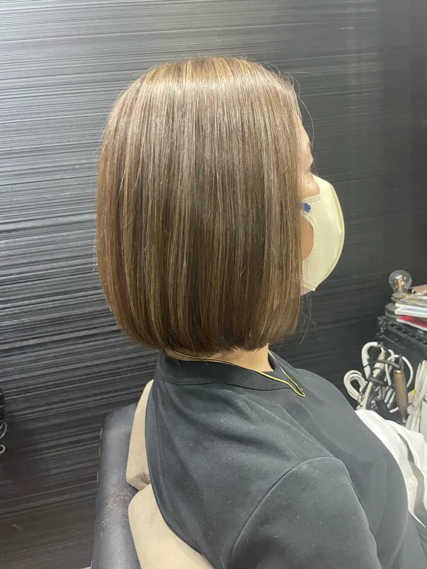 ショート カラー ワンレンボブ ハイライトカラー ボブ ハイライト カット ヘアカラー 山本 雅由のヘアスタイル