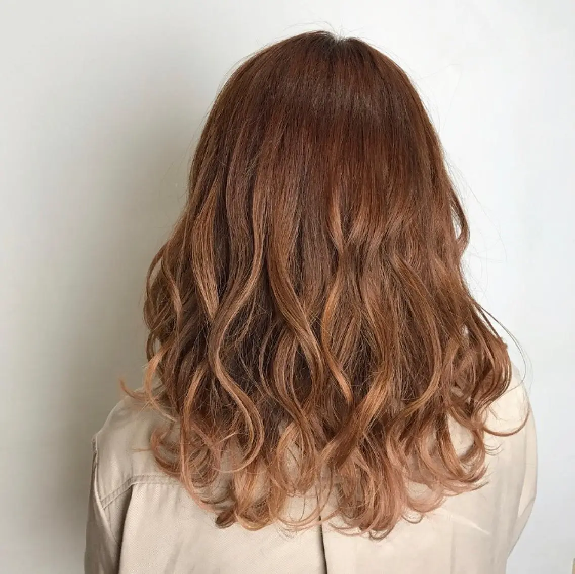カラー グラデーションカラー オレンジ ピンクカラー メンズカット特化柏駅 徒歩3分LOUのヘアスタイル