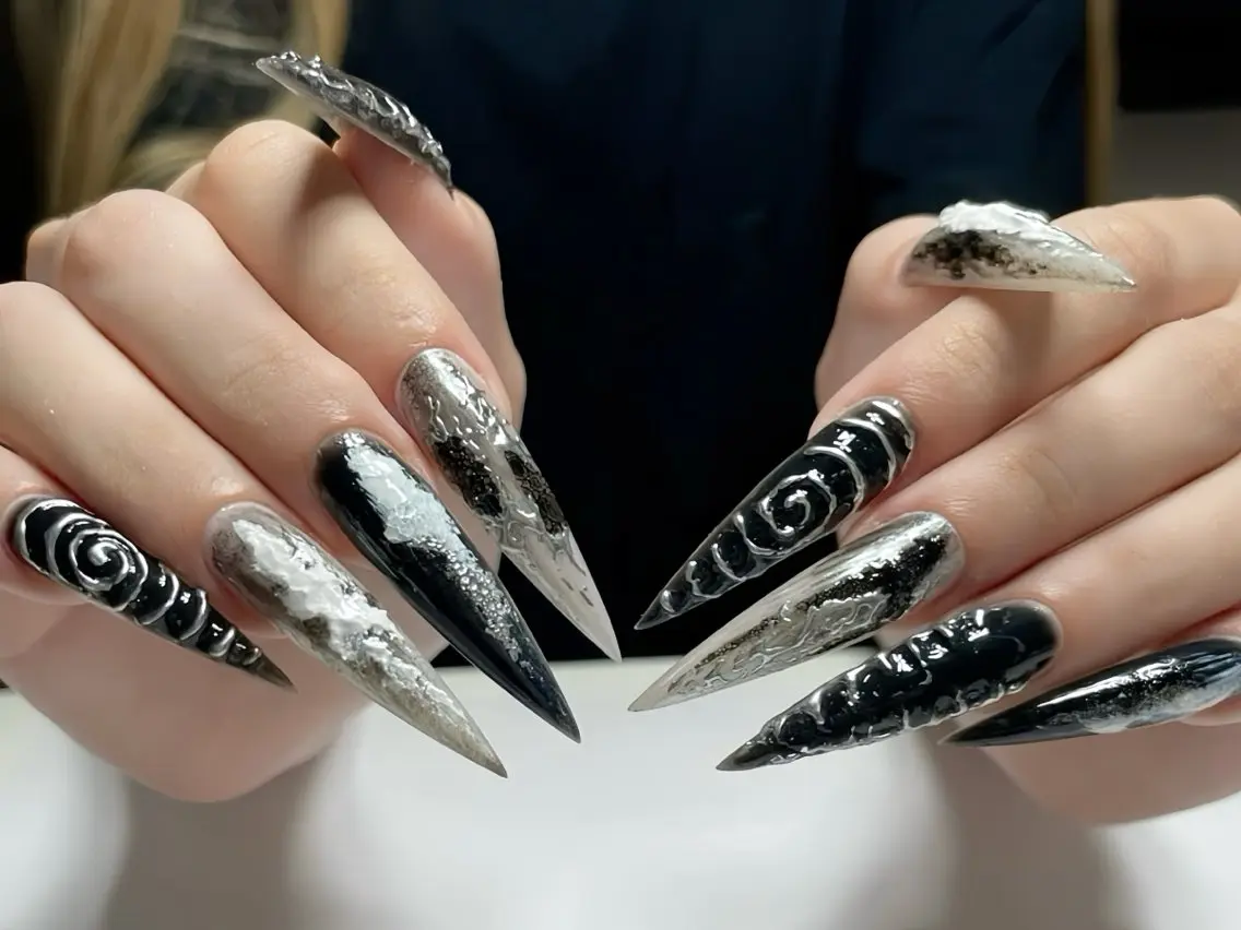 ネイル アートネイル ハロウィン ロングネイル スカルプネイル ネイルチップ ハンドネイル Rin Nail 新大久保店のネイルデザイン