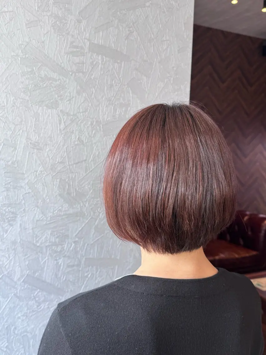 ショート カラー レッドカラー ヘアカラー 佐藤 凜のヘアスタイル