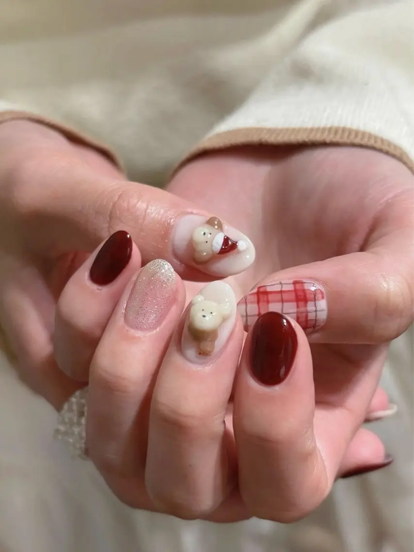 ネイル 冬ネイル クリスマス emi 🧸のネイルデザイン