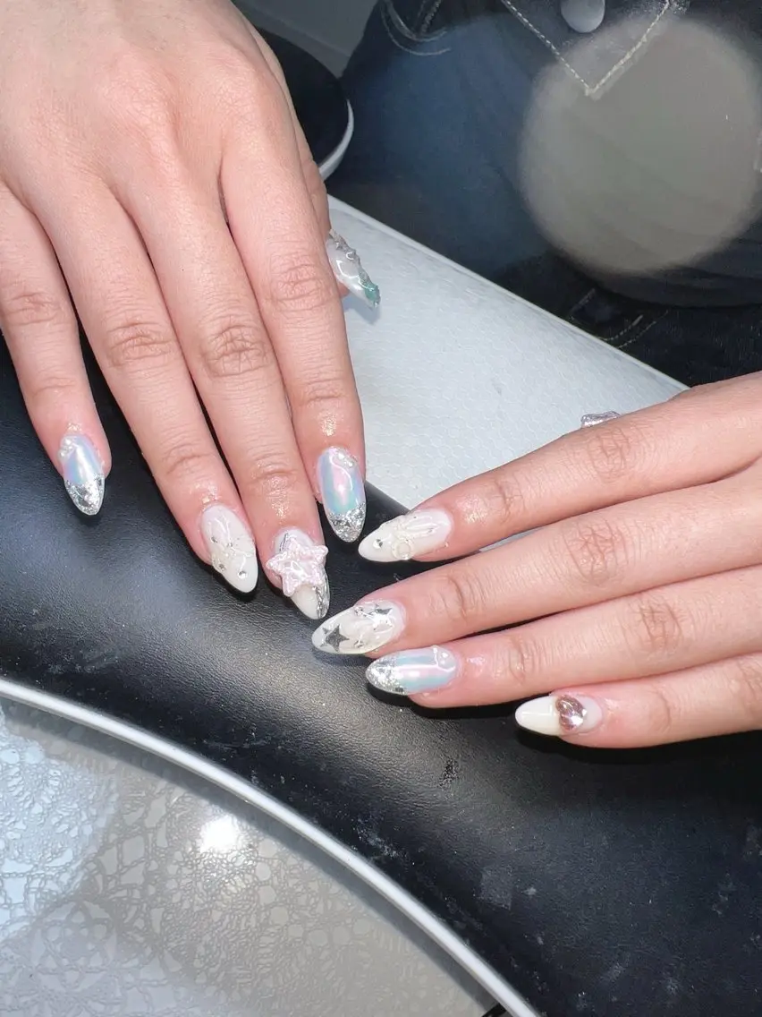ネイル オーロラネイル チークネイル 長さ出し フットネイル フレンチネイル ハンドネイル Lee Nailsのネイルデザイン