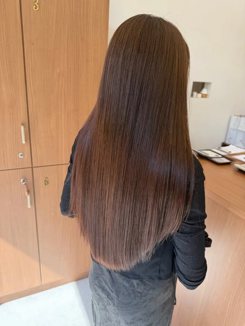 ロング ヘアカラー トリートメント 鈴木 梨瑚のヘアスタイル