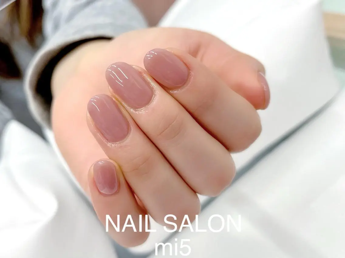 ネイル オフィスネイル ワンカラーネイル シンプルネイル ハンドネイル NAIL SALON mi5／Momokoのネイルデザイン