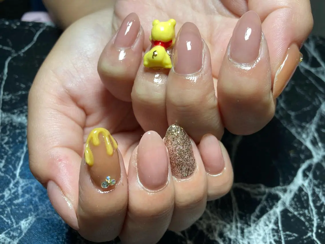 ミディアム ネイル ハンドネイル フットネイル ✴︎ Delightのネイルデザイン